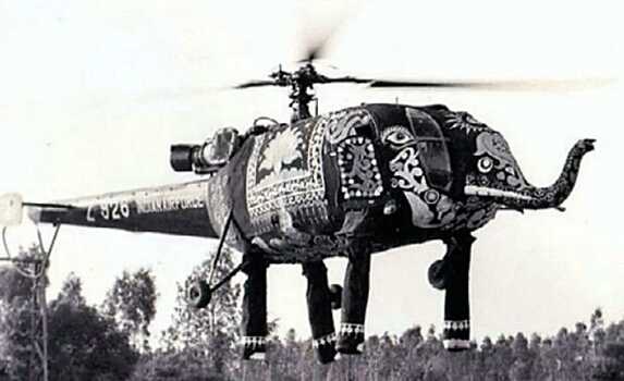 Как индийская армия пугала противника слонами-вертолетами