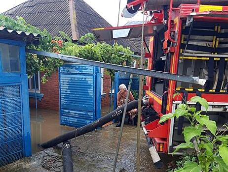 В Адыгее число подтопленных дождем придомовых территорий увеличилось до 270