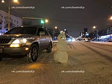 Забава или правонарушение: уфимцы заметили снеговиков прямо на проезжей части