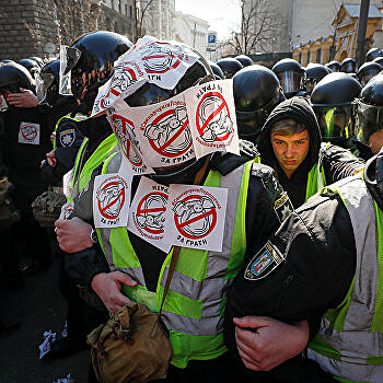 Нужда стоматолога, котик главного кондитера и Тимошенко вверх тормашками. Неделя на Украине в фотографиях