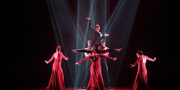 Лучшие испанские танцоры фламенко представят свое шоу в Доме музыки