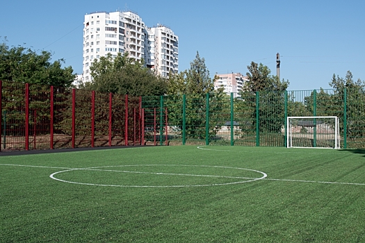 В Краснодаре открыли первое поле для мини-футбола, соответствующее стандартам УЕФА