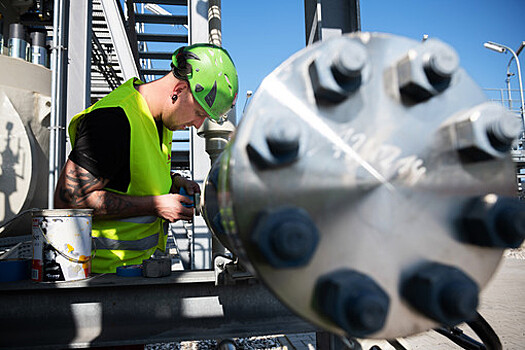 На Украине заявили, что страна воспользуется приостановкой сертификации "Северного потока — 2"