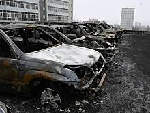 Машины на 60 миллионов рублей выжгли на парковке в российском регионе