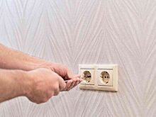 Как спасти обломок провода: лайфхак для замены розетки в старой хрущевке