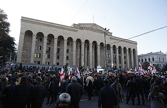 В Грузии протестуют против закона об иноагентах