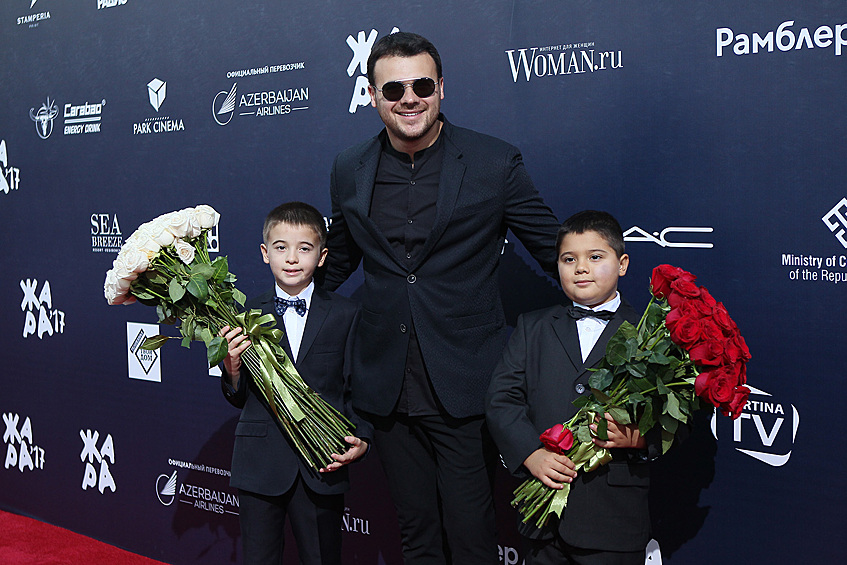 Эмин Агаларов с детьми