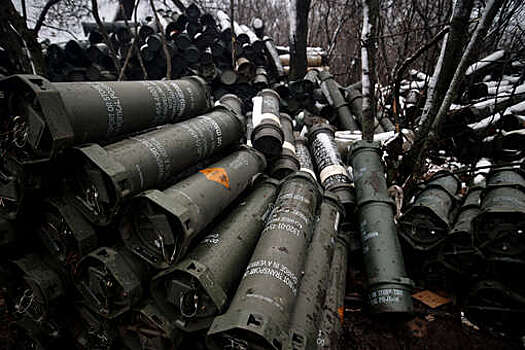 Захарова: терроризм может стать масштабным из-за попадания оружия Киева на черный рынок