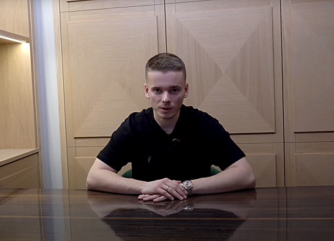 К сыну певицы Валерии подали иск на полмиллиона долларов. Чем известен Арсений Шульгин