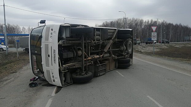 Бастрыкин потребовал доклад о столкновении автобуса с внедорожником под Новосибирском