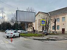 В Минеральных Водах нарушение очередности проезда привело к автоаварии