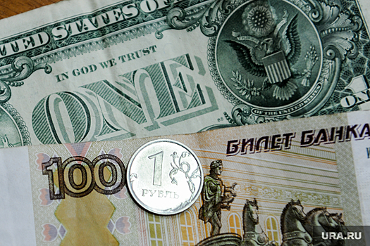 Экс-глава ЦБ Дубинин предрек длительное колебание курса рубля