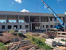 Губернатор Русских проинспектировал ход строительства поликлиники на Дальнем Засвияжье