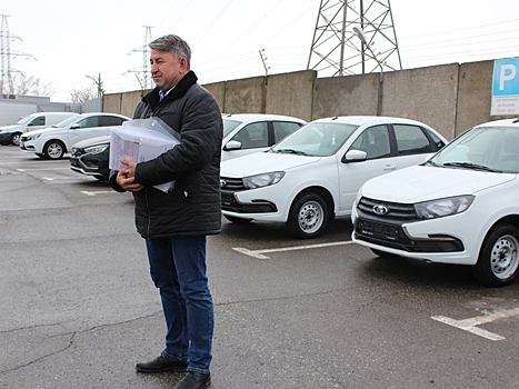 В Пензенской области новые автомобили получили пять человек, пострадавших на производстве