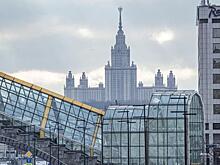 Мать 9-летней студентки МГУ прокомментировала прогулы Алисы