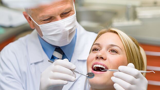 Стоматолог поделилась секретами ухода за зубами