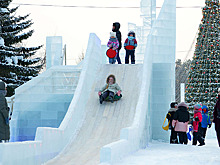 Новогодний ледовый городок в Ноябрьске снова «переедет»