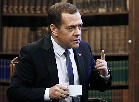 Чиновники опоздали на совещание у Медведева