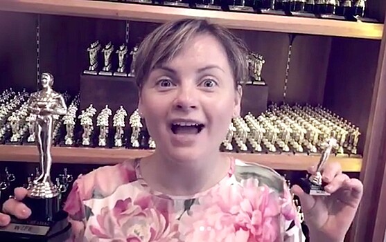Юлия Проскурякова без макияжа «получила Оскар» в Сингапуре