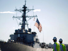 В МО России оценили проход эсминца США