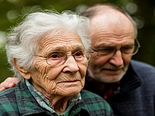 Ученые заявили, что интернет помогает пожилым сохранять ясность ума