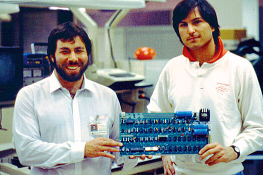 Материнскую плату первого компьютера Apple выставили на продажу в США