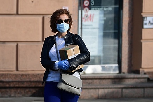 Контейнеры для использованных масок и перчаток могут появиться в российских аптеках