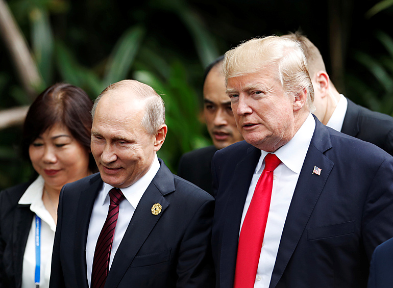 Президент РФ Владимир Путин считает отсутствие своей отдельной встречи с президентом США Дональдом Трампом на саммите АТЭС свидетельством продолжающегося кризиса в отношениях двух стран.