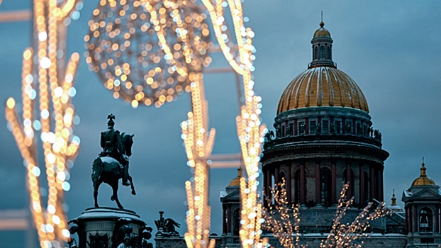 Петербург будет сутки засыпать снегом перед Новым годом