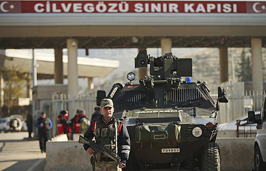 Турция приступила к вводу военной техники в Сирию