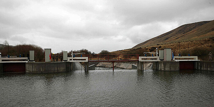 Китай и Казахстан завершили реконструкцию водозаборных сооружений на реке Сумбе
