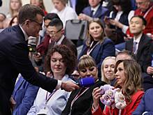 На прямой линии с Путиным заметили Лабубу с лицами Набиуллиной, Лаврова и Трампа