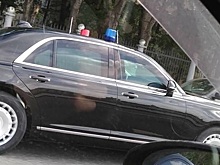 Элитный седан "Кортеж" уже колесит по Москве с мигалками