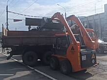 В Оренбурге продолжают делать влажную уборку санитарных зон, убирать мусор и наводить порядок в парках