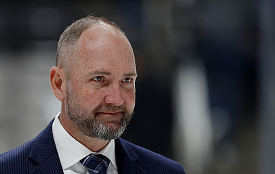 Питер Дебур покинул пост главного тренера клуба НХЛ "Вегас"