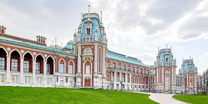 Музеи Москвы приглашают посмотреть лекции, документальные фильмы и интервью не выходя из дома