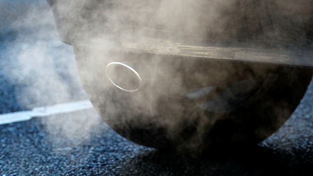 В Евросоюзе ужесточили нормы выбросов углекислого газа для новых машин