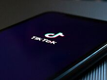 Скандальный ролик майора полиции в TikTok обсудили в эфире «Время покажет»