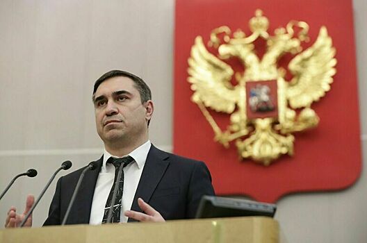 Хубезов рассказал, как можно вернуть врачей в сёла