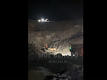 Сын освобожденного из-под завала в Кузбассе машиниста бульдозера участвовал в его спасении