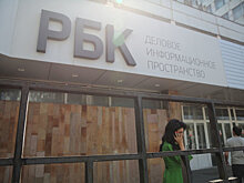 Прохоров выходит из СМИ