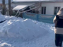 Десятилетняя девочка погибла в снежном сугробе, копая тоннель