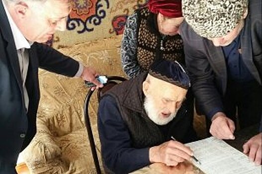 В Чечне невесты перед ЗАГСом отправились голосовать