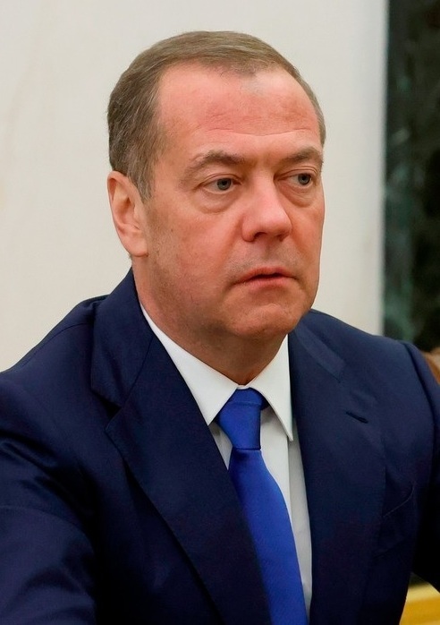 Медведев: в 2025 году в больницы России поставили более 40 000 единиц медоборудования