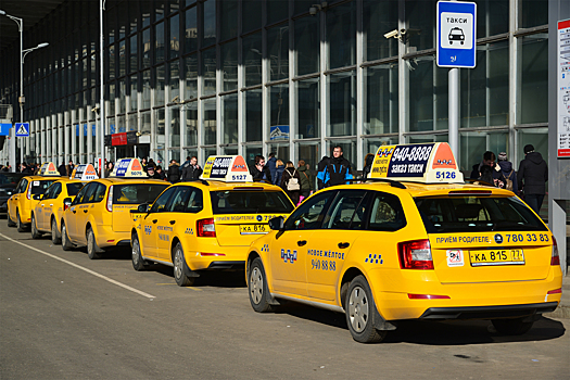 Таксист? Готовь кошелёк: ОСАГО для водителей такси станет дороже