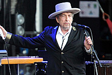 Боб Дилан продал права на 600 песен компании Universal Music Publishing Group