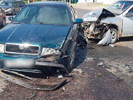 В Твери в столкновении двух легковушек пострадал мужчина