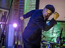 «Чемодан Гризли» рвется к победе в «Молодых Ветрах» через музыкальный стендап