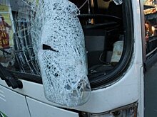 В Балакове «Киа Церато» столкнулся с автобусом «ГАЗ-322132»