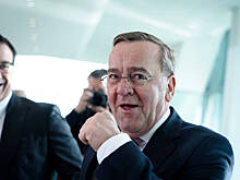 Министр обороны ФРГ повел себя странно после заявления о помощи Украине